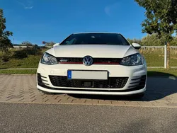 Weiß Gebraucht 2017 VW Golf VII GTI Limousine | 20.900 € (Fairer Preis)