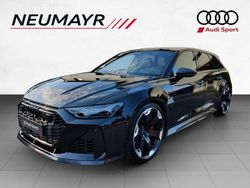 Mythosschwarz metallic Gebraucht 2024 Audi RS6 Performance Kombi | 197.790 €