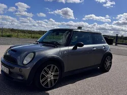 Grau Gebraucht 2004 Mini Cooper S Coupé Coupé | 3.499 €