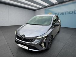 Grau Gebraucht 2024 Renault Clio V Kleinwagen | 20.999 € (Etwas zu teuer)