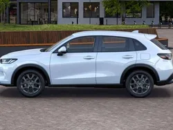 Diamond dust pearl Neu 2025 Honda ZR-V Elegance SUV | 33.928 € (Guter Preis)