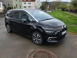 Schwarz Gebraucht 2017 Citroën C4 Picasso Van / Kleinbus | 11.500 € (Fairer Preis)