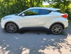Weiß Gebraucht 2017 Toyota C-HR Lounge SUV | 18.750 € (Fairer Preis)
