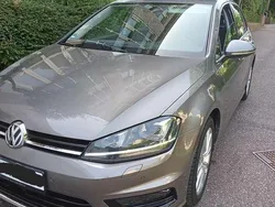 Grau Gebraucht 2016 VW Golf VII Highline Limousine | 14.700 € (Fairer Preis)