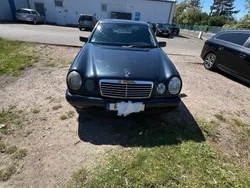 Schwarz Gebraucht 1999 Mercedes E200 Avantgarde Limousine | 3.750 € (Fairer Preis)