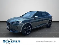 Grün Gebraucht 2022 Cupra Formentor VZ SUV | 27.900 € (Fairer Preis)