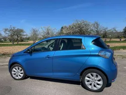 Blau Gebraucht 2016 Renault Zoe Zen Kleinwagen | 5.840 €