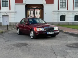 Rot Gebraucht 1994 Mercedes E200 Limousine | 6.950 €