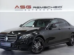 Schwarz Gebraucht 2016 Mercedes E200 AMG line Limousine | 29.800 € (Teuer)