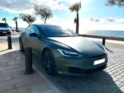 Grün Gebraucht 2016 Tesla Model S Limousine | 24.000 €
