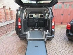 Schwarz Gebraucht 2017 Peugeot Partner Active Van | 21.990 €