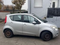 Silber Gebraucht 2009 Opel Agila Edition Limousine | 1.000 € (Guter Preis)