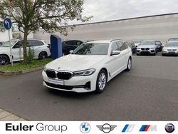 Weiss Gebraucht 2022 BMW 520 Kombi | 32.999 € (Guter Preis)