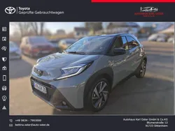 Grün Gebraucht 2024 Toyota Aygo X-plore Kleinwagen | 20.990 € (Teuer)
