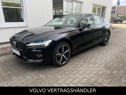 Schwarz Gebraucht 2024 Volvo S60 Ultimate Limousine | 45.890 € (Teuer)