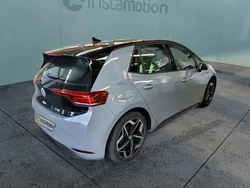 Grau Gebraucht 2023 VW ID.3 Pro Performance Kleinwagen | 26.800 € (Fairer Preis)