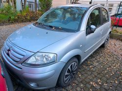 Silber Gebraucht 2006 Citroën C3 Kleinwagen | 2.700 € (Etwas zu teuer)