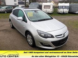 Silber Gebraucht 2013 Opel Astra Active Limousine | 8.490 € (Fairer Preis)