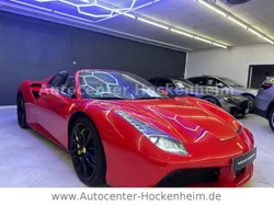 Rosso corsa Gebraucht 2018 Ferrari 488 Cabrio | 239.999 € (Teuer)
