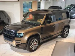 Braun Gebraucht 2022 Land Rover Defender SUV | 87.990 € (Teuer)