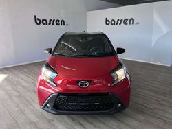 Chili red perleffekt/dach myst Neu 2025 Toyota Aygo Kleinwagen | 19.550 €