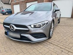 Grau Gebraucht 2021 Mercedes CLA180 Shooting Brake AMG Kombi | 24.800 € (Guter Preis)