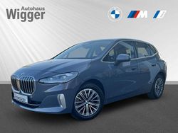 Grau Gebraucht 2022 BMW 218 Active Tourer Luxury Line Van / Kleinbus | 27.400 € (Fairer Preis)