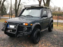 Grün Gebraucht 2018 Lada niva SUV | 13.900 € (Fairer Preis)