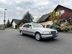 Silber Gebraucht 1997 Mercedes C180 Limousine | 3.900 € (Fairer Preis)