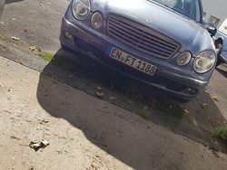 Blau Gebraucht 2003 Mercedes E240 Elegance Limousine | 2.750 € (Fairer Preis)