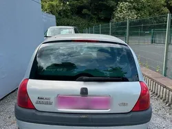 Silber Gebraucht 2000 Renault Clio II Kleinwagen | 1.500 € (Superpreis)