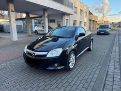 Schwarz Gebraucht 2006 Opel Tigra Sport Cabrio | 1.750 € (Guter Preis)