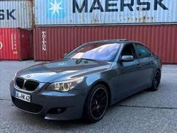 Grau Gebraucht 2004 BMW 530 Limousine | 9.000 €