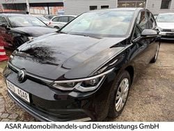 Deep black Gebraucht 2023 VW Golf VIII Active Limousine | 19.980 € (Guter Preis)