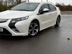 Weiß Gebraucht 2011 Opel Ampera Edition Kleinwagen | 8.500 € (Teuer)