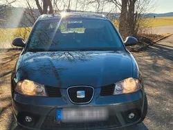 Grau Gebraucht 2006 Seat Ibiza Limousine | 2.949 €