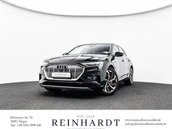 Brillantschwarz Gebraucht 2022 Audi e-tron Ambiente SUV | 31.195 €