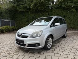 Silber Gebraucht 2006 Opel Zafira Van / Kleinbus | 550 € (Superpreis)