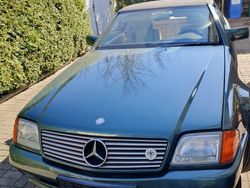 Grün Gebraucht 1994 Mercedes SL320 Cabrio | 19.000 €