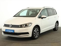 Pure white Gebraucht 2021 VW Touran Active Van / Kleinbus | 20.780 € (Guter Preis)