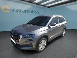 Grau Gebraucht 2024 Skoda Karoq SUV | 29.949 € (Guter Preis)