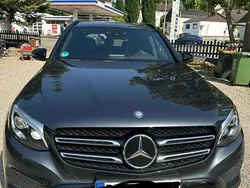 Grau Gebraucht 2016 Mercedes GLC250 SUV | 21.500 € (Fairer Preis)