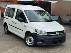 Weiß Gebraucht 2019 VW Caddy Van / Kleinbus | 9.700 € (Guter Preis)