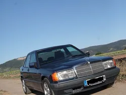 Blau Gebraucht 1993 Mercedes 190 Limousine | 4.999 €