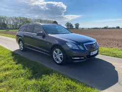 Grau Gebraucht 2010 Mercedes E350 Avantgarde Kombi | 12.450 € (Teuer)