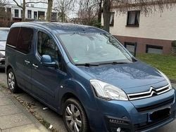 Blau Gebraucht 2016 Citroën Berlingo Van / Kleinbus | 6.299 € (Fairer Preis)