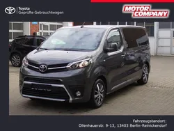 Grau Gebraucht 2021 Toyota Proace Verso Team Kombi | 29.990 € (Etwas zu teuer)