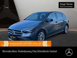 Grau Gebraucht 2020 Mercedes B200 Progressive Van / Kleinbus | 26.490 € (Fairer Preis)