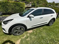 Weiß Gebraucht 2022 Kia e-Niro Spirit SUV | 24.500 € (Guter Preis)