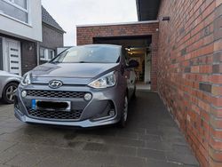 Grau Gebraucht 2019 Hyundai i10 Trend Kleinwagen | 10.800 € (Etwas zu teuer)